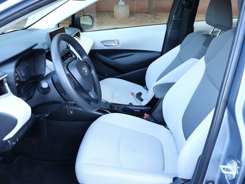 Used 2021 Toyota Corolla L FWD image 7