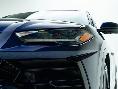 Used 2020 Lamborghini Urus image 11