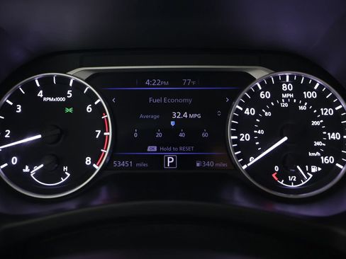 Used 2024 Nissan Sentra SV FWD image 16