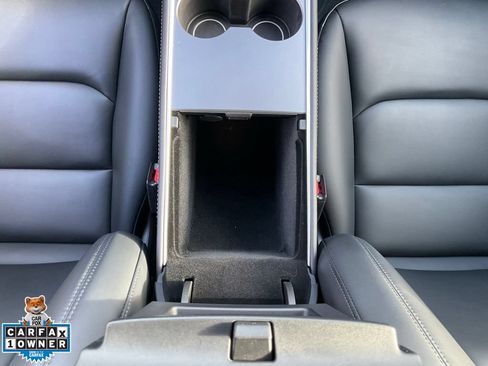 Used 2024 Tesla Model Y Long Range AWD/4WD image 52