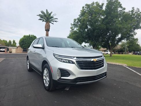 Used 2022 Chevrolet Equinox LT w/ Driver Convenience Package FWD image 1