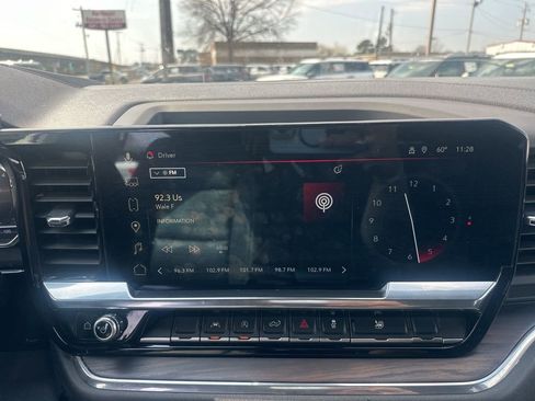 Used 2025 GMC Sierra 1500 SLT image 22