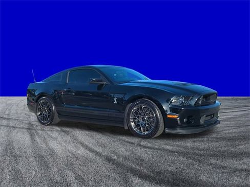 Used 2013 Ford Mustang Shelby GT500 image 2