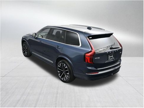New 2026 Volvo XC90 B6 Plus w/ Protection Package Premier AWD/4WD image 15