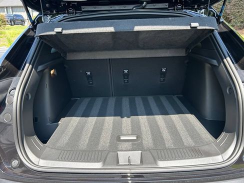 New 2026 Chevrolet Trax RS w/ Sunroof Package FWD image 45