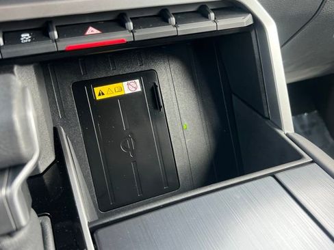 Certified 2023 Toyota Sequoia Platinum AWD/4WD image 38