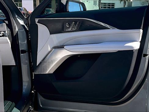 Used 2024 Cadillac Lyriq Sport image 22