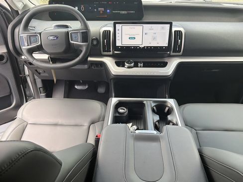 New 2026 Ford Expedition Active RWD image 23