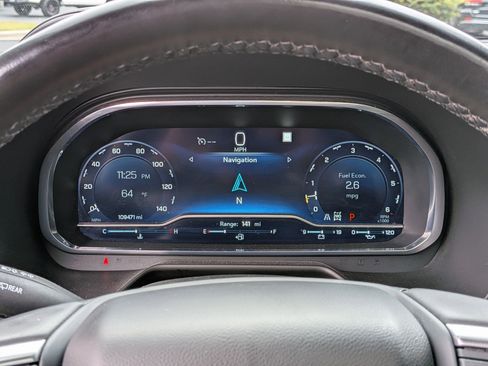 Used 2023 Chevrolet Suburban LT w/ Luxury Package image 20