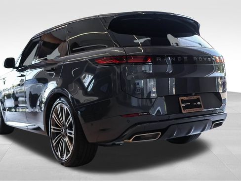 New 2026 Land Rover Range Rover Sport Dynamic SE AWD/4WD image 6
