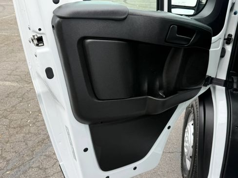 Used 2023 RAM ProMaster 2500 FWD image 26