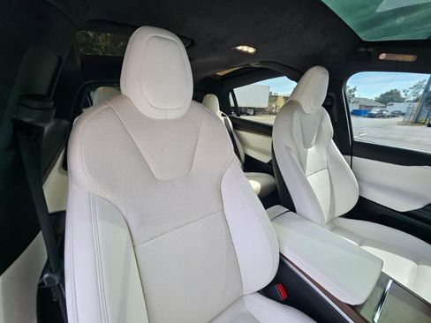 Used 2022 Tesla Model X AWD/4WD image 59