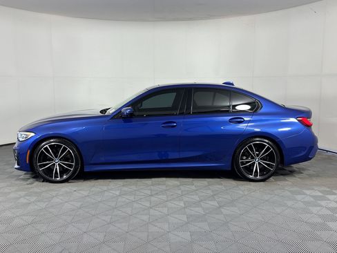 Used 2020 BMW 330i Sedan w/ M Sport Package RWD image 2