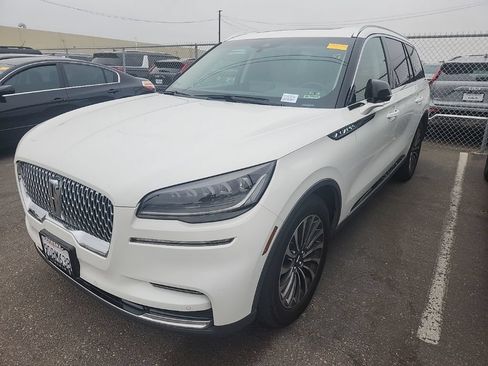 Used 2022 Lincoln Aviator 2WD w/ Premium Package image 4