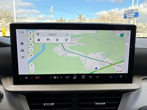 Used 2025 Ford Explorer Active w/ Active Comfort Package image 25