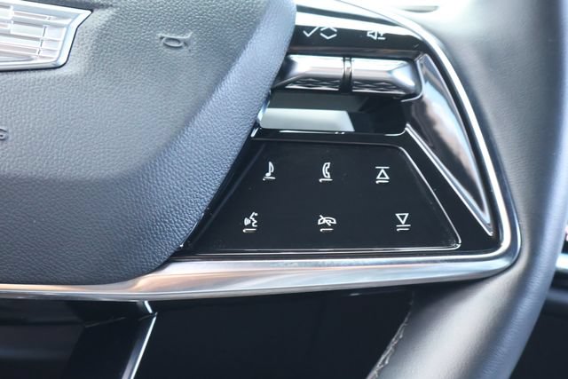 Used 2024 Cadillac Lyriq Luxury AWD/4WD image 25