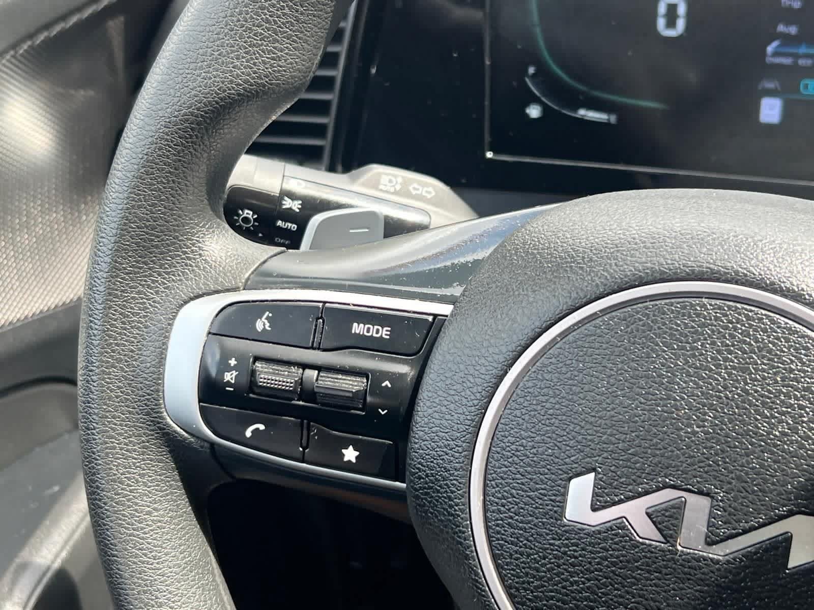 Used 2023 Kia Sportage LX AWD/4WD image 18