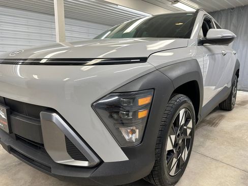 Used 2024 Hyundai Kona SEL image 31