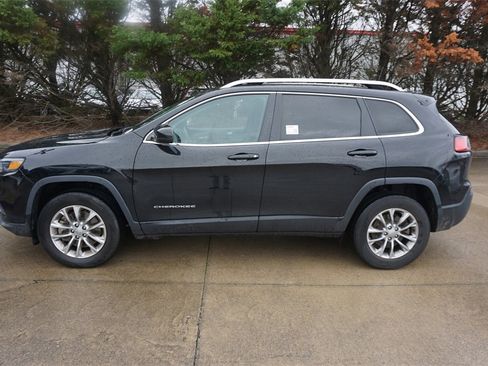 Used 2021 Jeep Cherokee Latitude Lux w/ Sun & Sound Group image 21