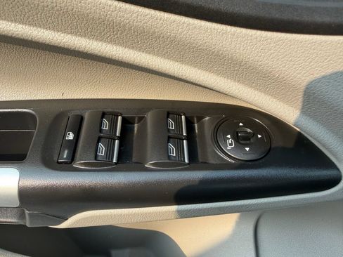 Used 2022 Ford Transit Connect XLT FWD image 39