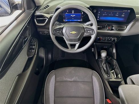 Used 2025 Chevrolet TrailBlazer LT image 18