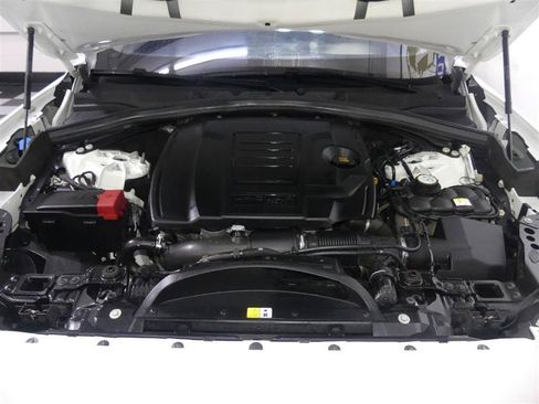Used 2019 Jaguar F-PACE Premium AWD/4WD image 12