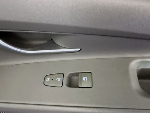 Used 2022 Hyundai Elantra SEL FWD image 31