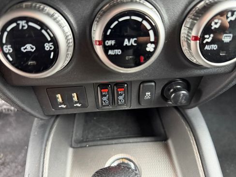 Used 2024 Mitsubishi Outlander Sport SE AWD/4WD image 29