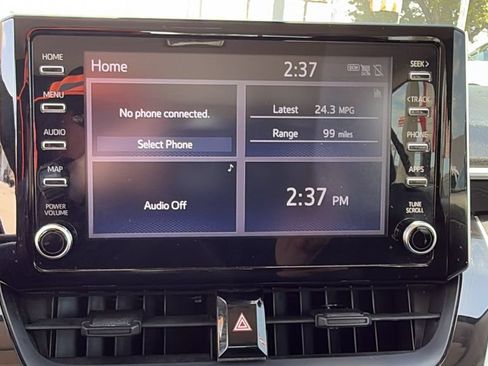 Used 2020 Toyota Corolla LE FWD image 35