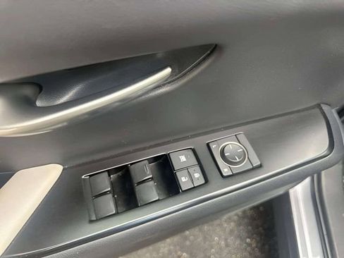Used 2019 Lexus UX 250h AWD/4WD image 17