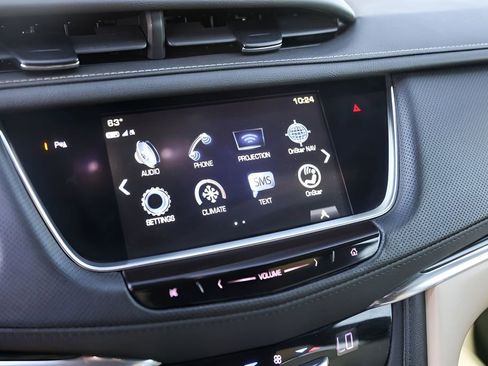 Used 2019 Cadillac XT5 FWD image 16