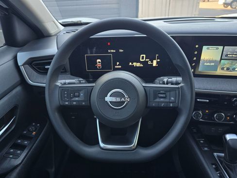 Certified 2025 Nissan Kicks SV image 16