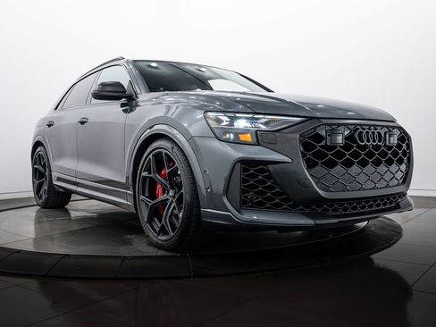Used 2025 Audi RS Q8 performance image 1