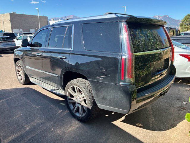 Used 2015 Cadillac Escalade Luxury AWD/4WD image 3