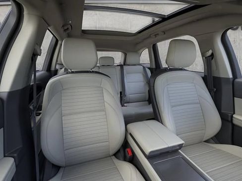 New 2026 Lincoln Nautilus Reserve w/ Jet Appearance Package AWD/4WD image 10