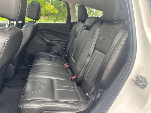 Used 2013 Ford Escape Titanium w/ Parking Technology Pkg AWD/4WD image 16