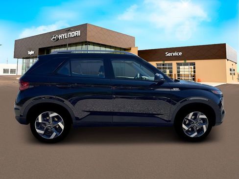 New 2026 Hyundai Venue SEL FWD image 9