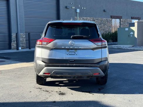 Used 2023 Nissan Rogue SV image 5