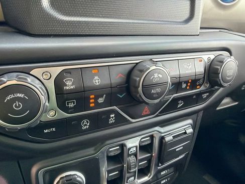 Used 2020 Jeep Wrangler Unlimited Sport S AWD/4WD image 23