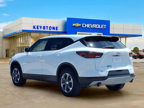 Used 2025 Chevrolet Blazer LT FWD image 5