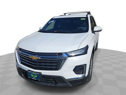 Used 2023 Chevrolet Traverse LT
