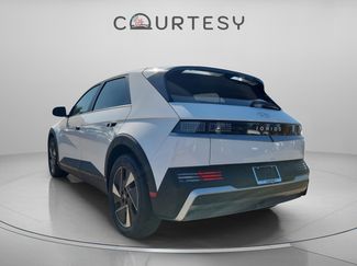 New 2026 Hyundai Ioniq 5 SEL video 2