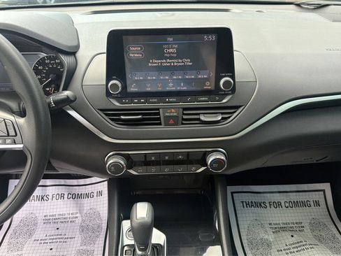 Used 2021 Nissan Altima 2.5 SV FWD image 12