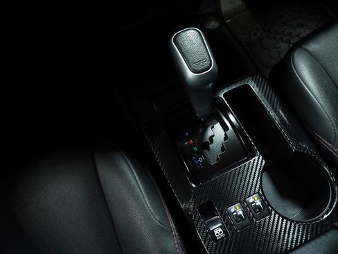 Used 2019 Toyota 4Runner TRD Off-Road Premium image 18