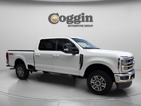 Used 2024 Ford F250 Lariat w/ Lariat Ultimate Package AWD/4WD image 7