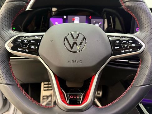Used 2024 Volkswagen GTI Autobahn image 40