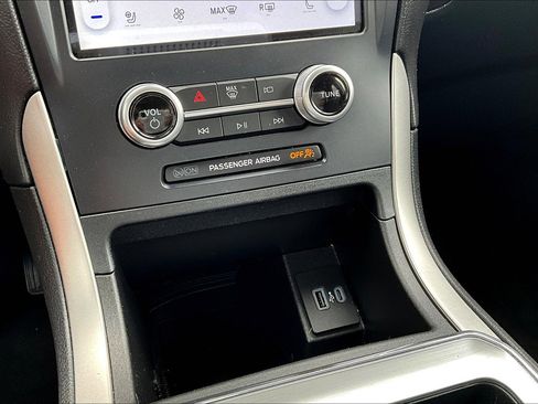 Used 2022 Ford Edge SEL w/ Convenience Package image 35