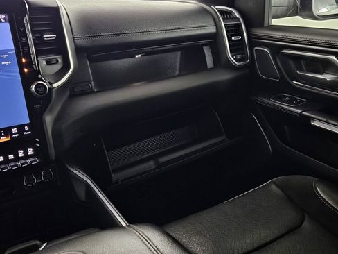 Used 2023 RAM 1500 Laramie AWD/4WD image 7