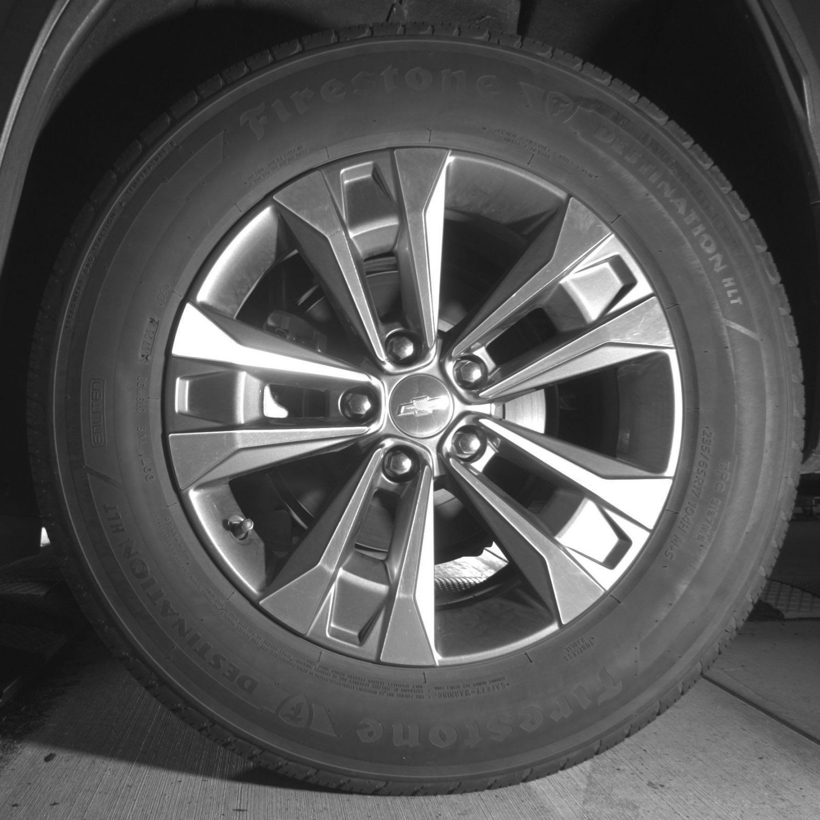 Used 2025 Chevrolet Equinox LT FWD image 16
