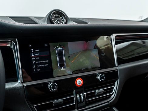 New 2026 Porsche Macan Turbo image 18